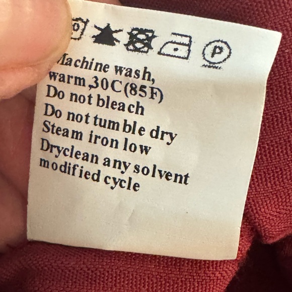 NWOT ZOLUCKY Corduroy Long Sleeve Button Down Shacket in Wine, Size Medium - Picture 9 of 9